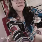 Online now emily_pearl_