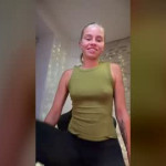 See me squirt roxxxie_reid